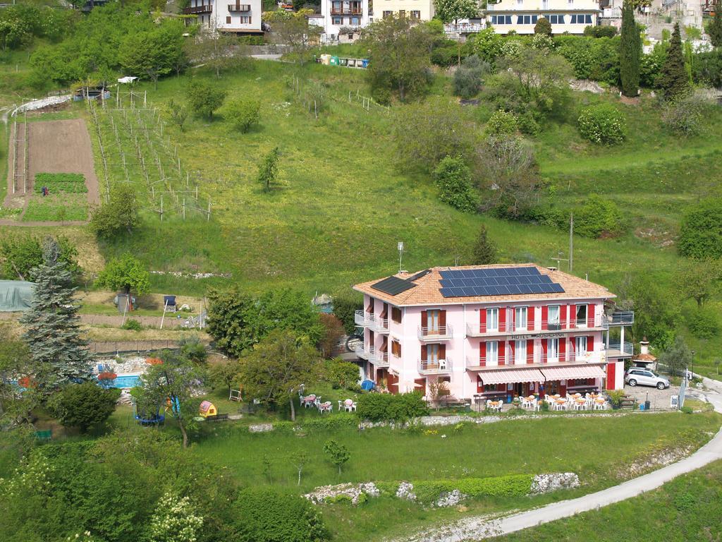 Hotel Rosalpina Riva del Garda Exteriér fotografie