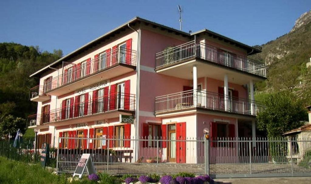 Hotel Rosalpina Riva del Garda Exteriér fotografie